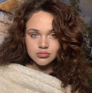 Meet your Posher, Mandy